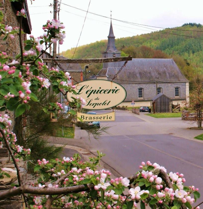 Appart Hotel Au Pied De Vigne Vresse-sur-Semois Exterior photo